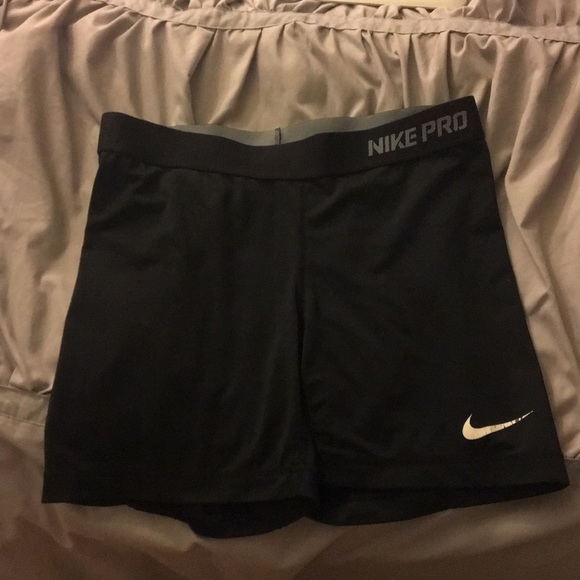 Nike Pants - Nike Pro Dri-Fit Biker Shorts